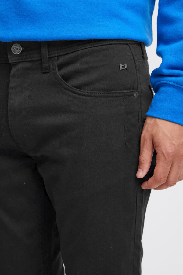 TWISTER FIT MULTIFLEX JEANS SVART