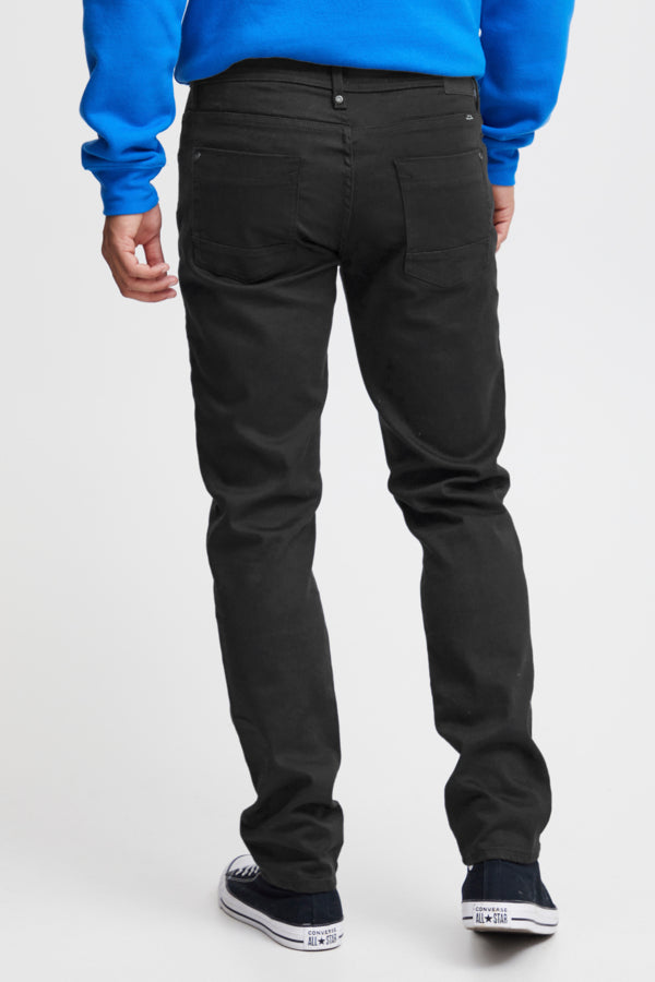 TWISTER FIT MULTIFLEX JEANS SVART