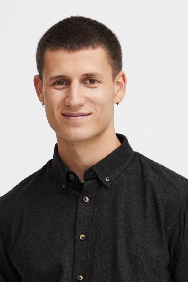 LONG SLEEVED SHIRT