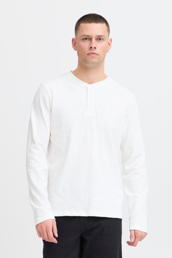 LONG SLEEVED T-SHIRT - HVIT