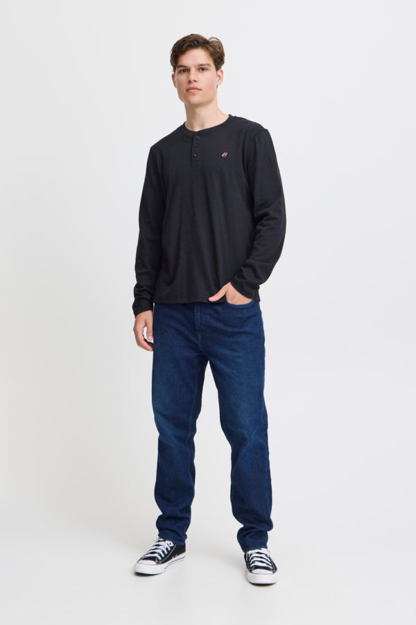 LONG SLEEVED T-SHIRT - SVART