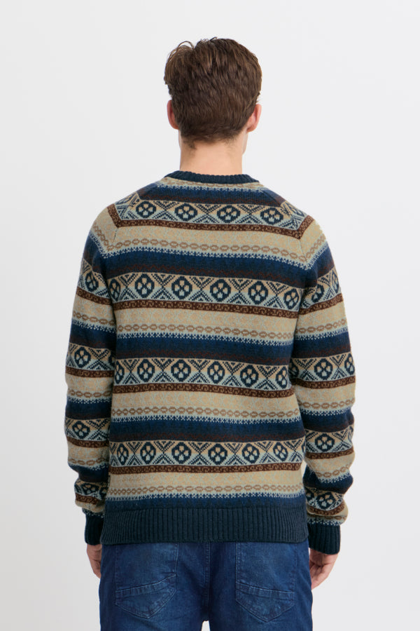 PULLOVER