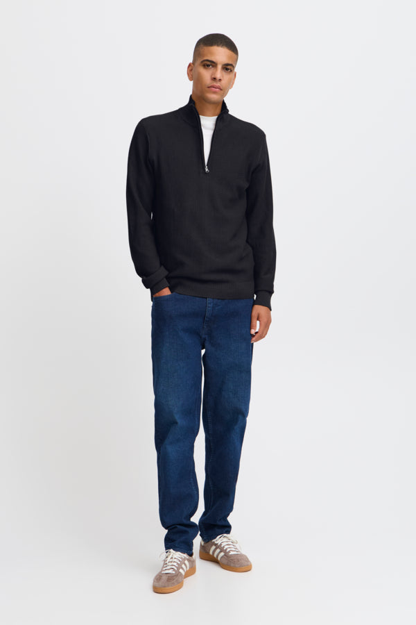 KNITTED ZIP-PULLOVER SVART