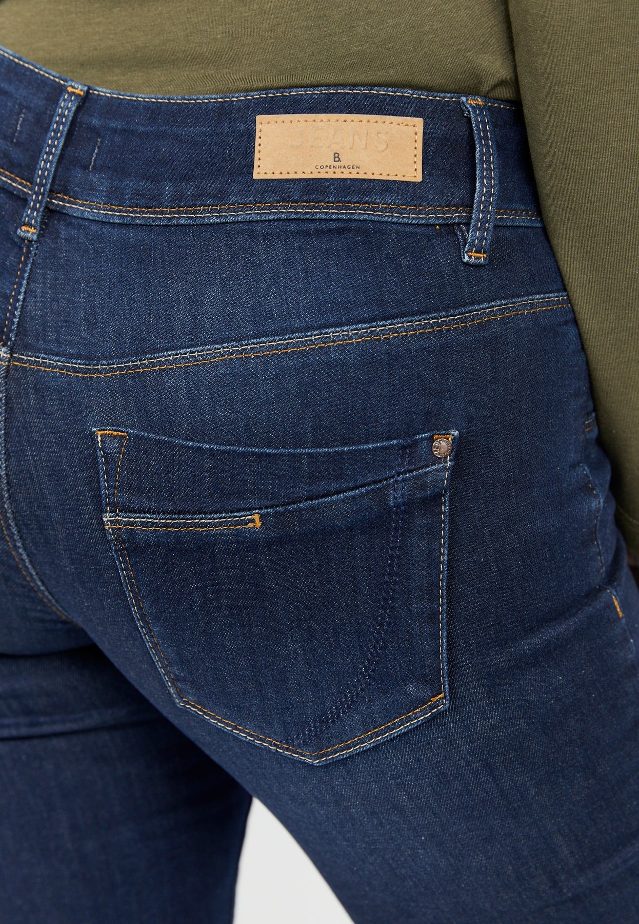 HANNAH STRAIGHT LEGS JEANS - DARK BLUE