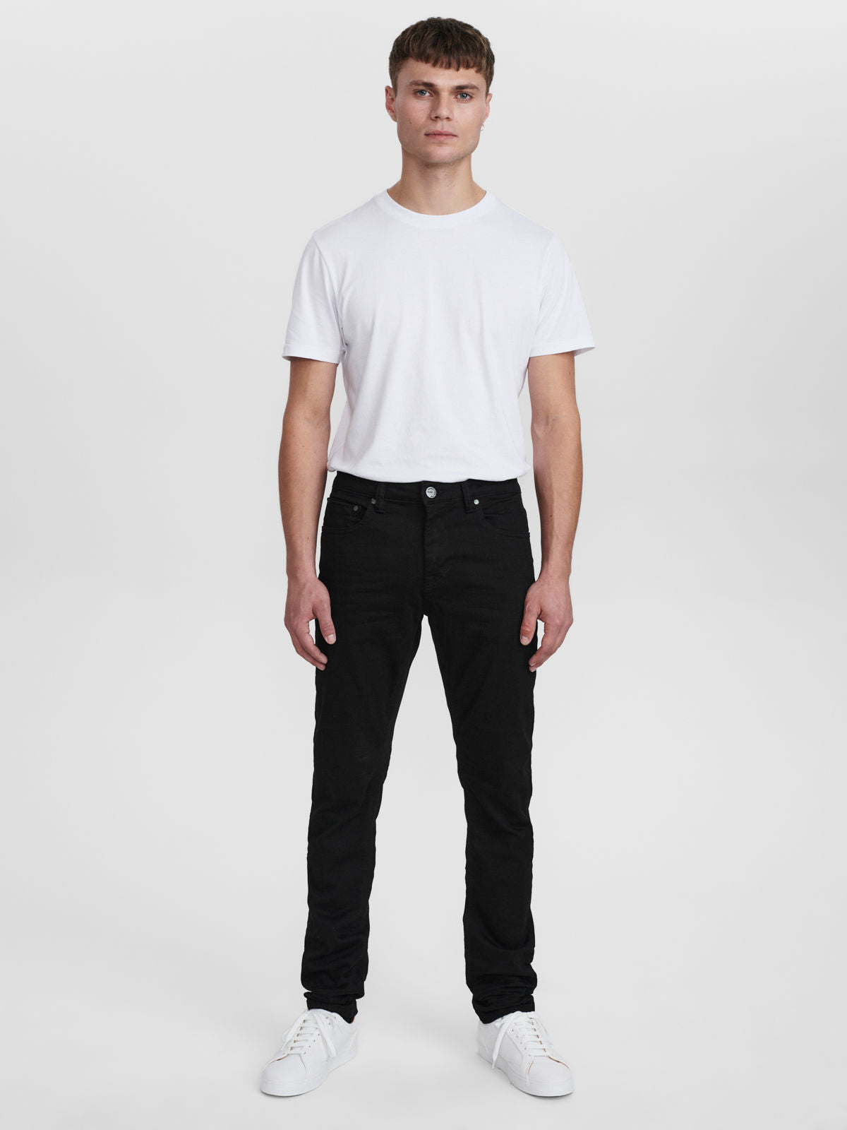 JONES SLIM FIT JEANS - K1911 SVART