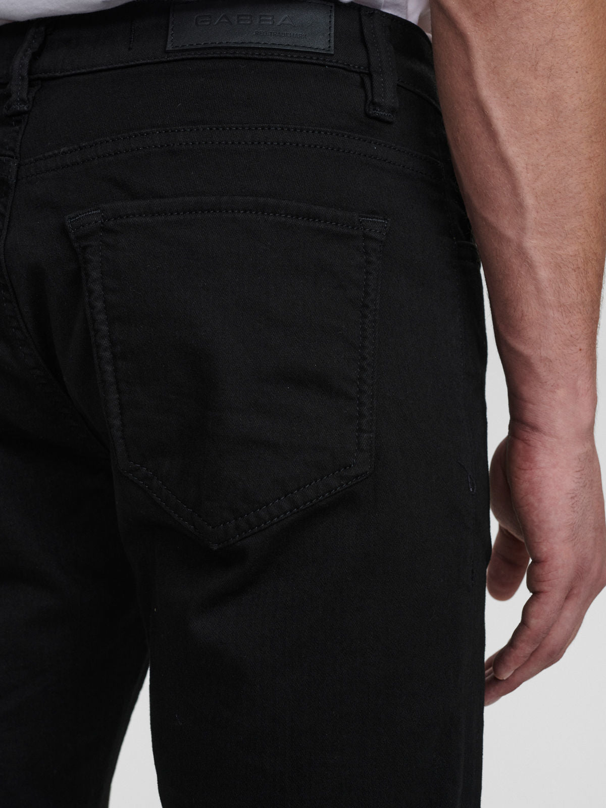 JONES SLIM FIT JEANS - K1911 SVART