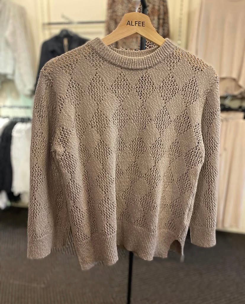 PULLOVER