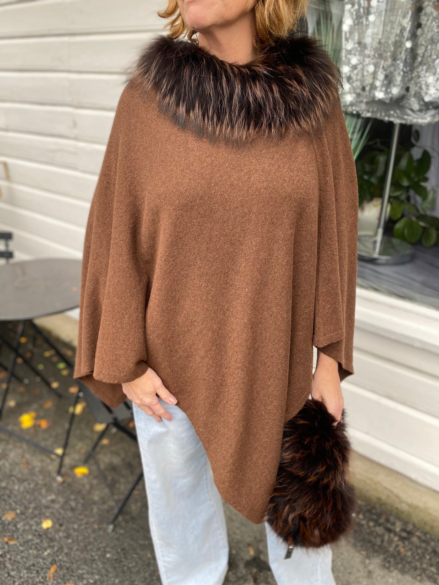 MØLLER PELS PONCHO BRUN