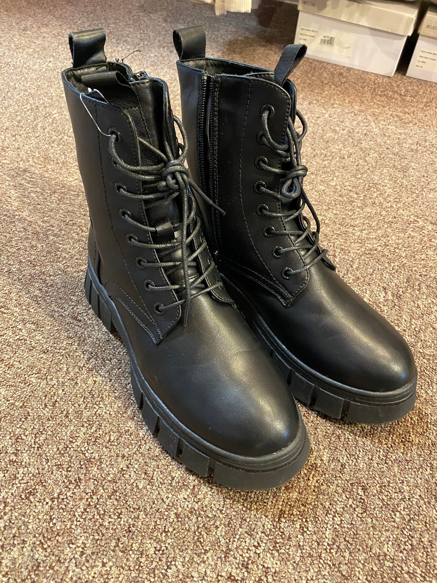 CHUNKY BOOTS