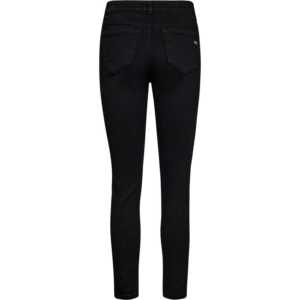 ALEXA JEANS