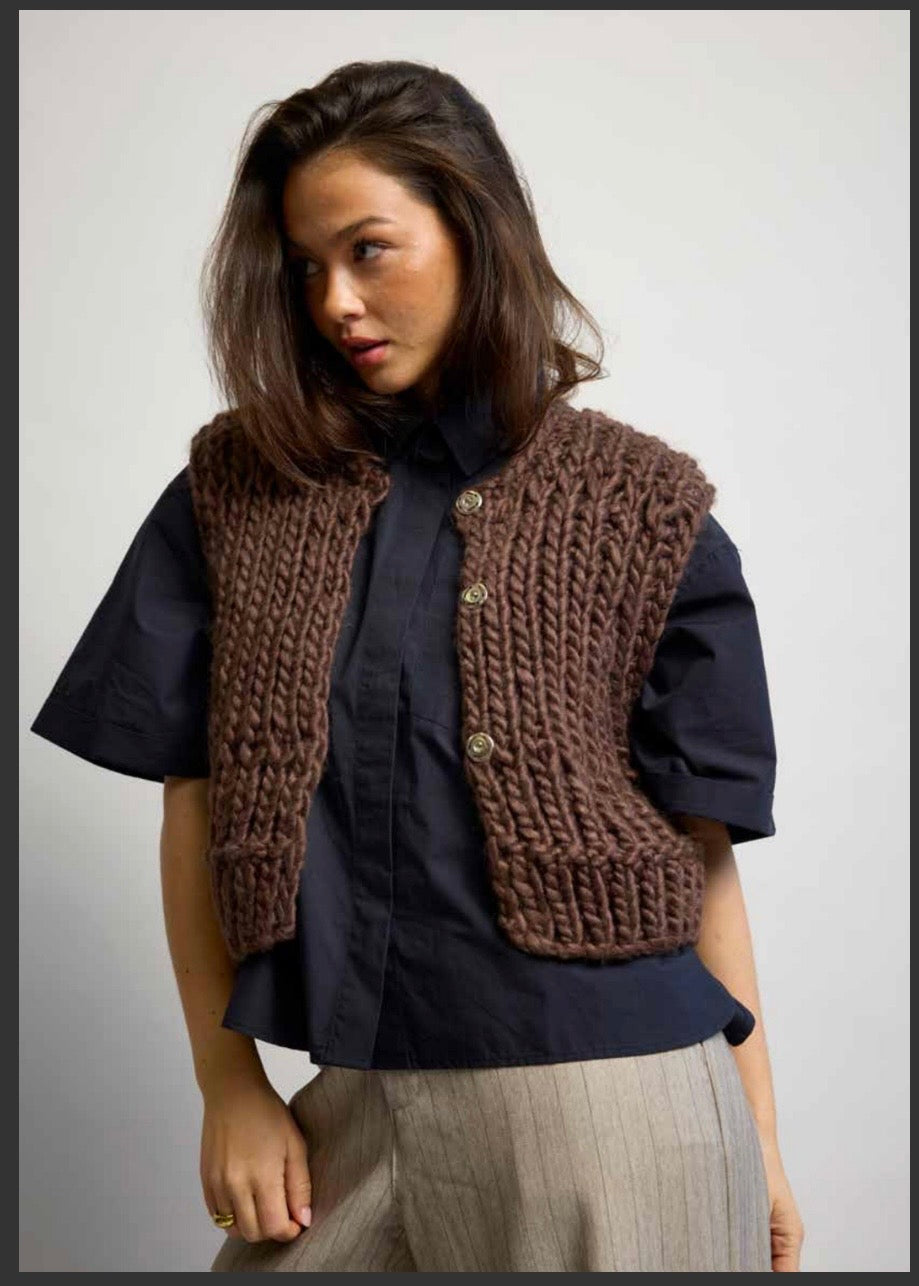 LUX VEST